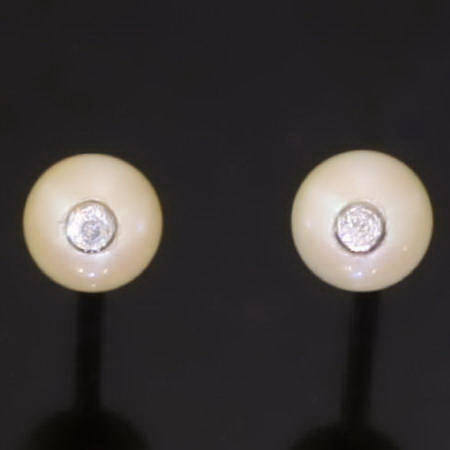 Platinum estate pearl old cut diamond studs